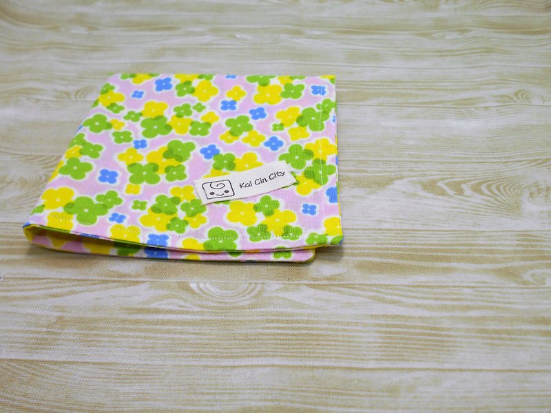 北歐花卉系列-pedicel series (粉底)：日本100%純棉雙層棉質手帕. 限量商品. - 其他 - 棉．麻 粉紅色