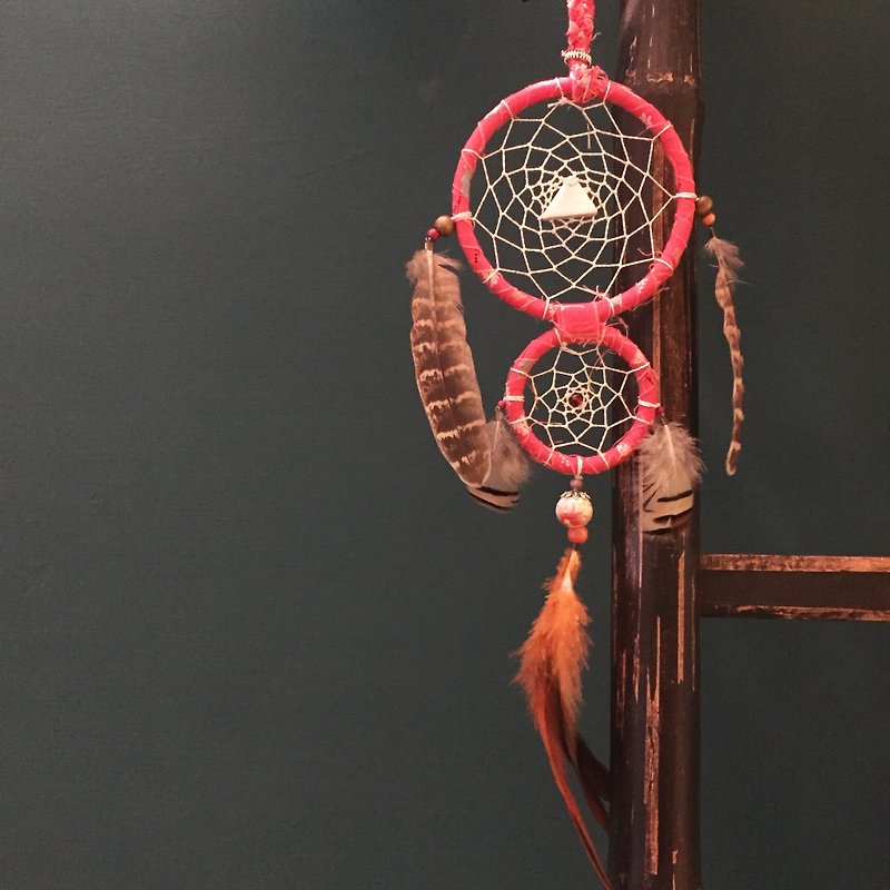 Handmade Dreamcatcher  |  11+7.5cm diameter double hoop  |  handmade ceramic centrepiece - ของวางตกแต่ง - ผ้าฝ้าย/ผ้าลินิน สีแดง