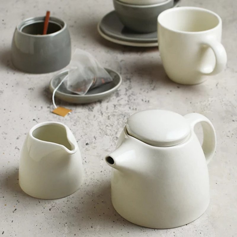 Japan KINTO TOPO Teapot 400ml / 2 colors in total - Teapots & Teacups - Porcelain Gray