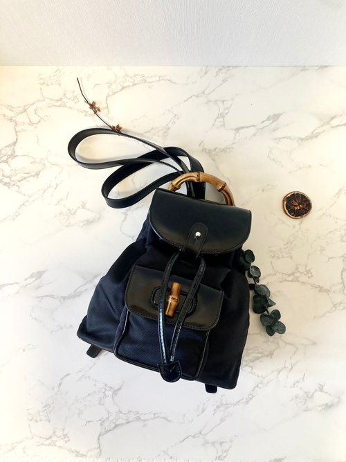 【結構美品！型崩れ少！】グッチ バンブー リュック エナメル ゴールド色 GUCCI グッチ バンブー リュック エナメル ゴールド色 - メルカリ