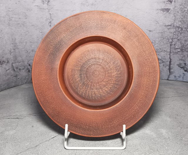陶器板直径22.5センチ 手作り赤土 - ショップ 赤い石 皿・プレート
