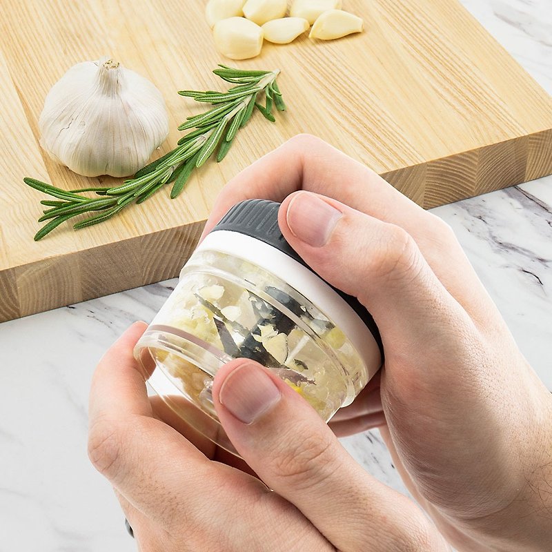 American Tovolo Manual Rotary Mini Garlic Grinder (with scraper) - Cookware - Plastic Multicolor
