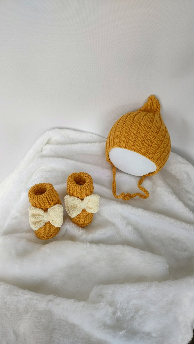 Linen Baby Gift Sets Khaki - cute merino wool baby booties and baby hat is beautiful coming home outfit for y