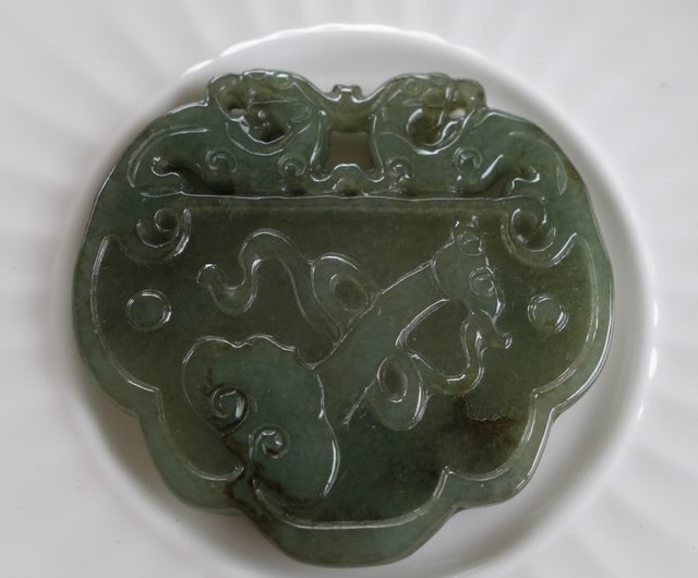 天然A貨翡翠彫刻牌 23.9g 玉彫 油青種 ミャンマー翡翠 A貨 鼠来宝 如意