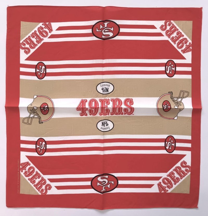 1990's NFL Football Bandana, 21 x 22 inches, RN13960, Cotton, Made in USA - 絲巾 - 棉．麻 紅色