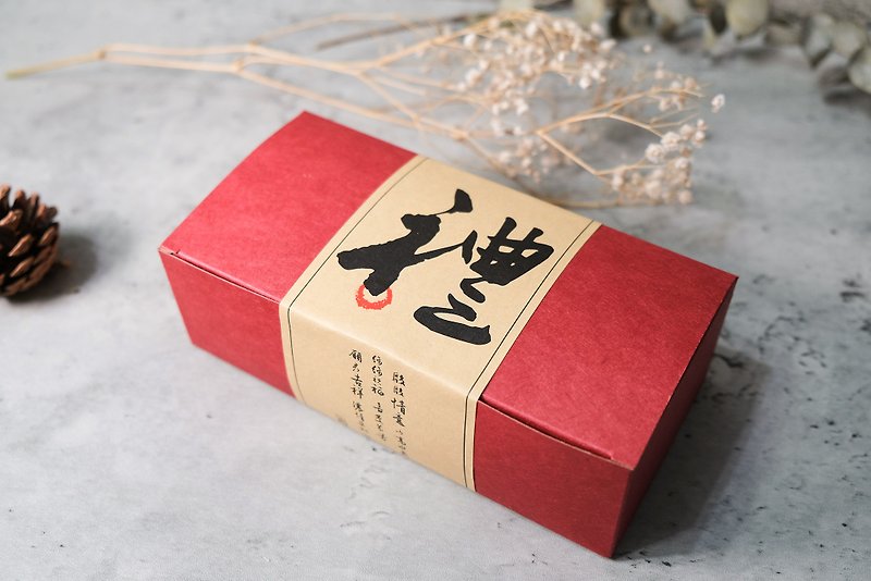 【禾果】 典雅紅色果乾小禮盒(內含4包果乾) - 寵愛母親 - 水果乾 - 其他材質 白色