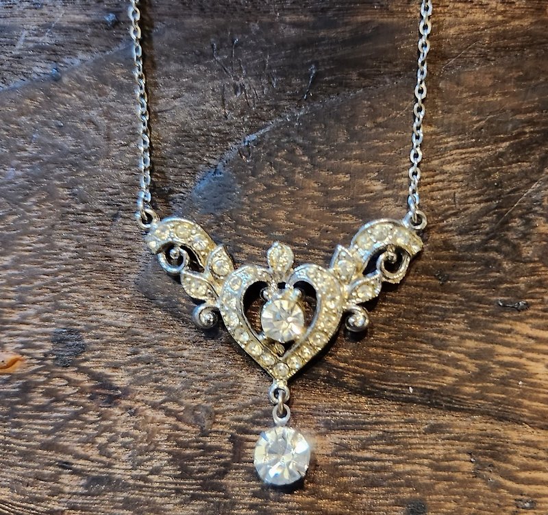 古典心型水鑽項鍊(約16吋) 美國古董店購入【情人節禮物】 - 項鍊 - 貴金屬 銀色