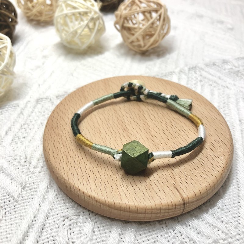 八角木珠捲捲手環 | 客製化 編織手繩 - 手鍊/手環 - 繡線 綠色