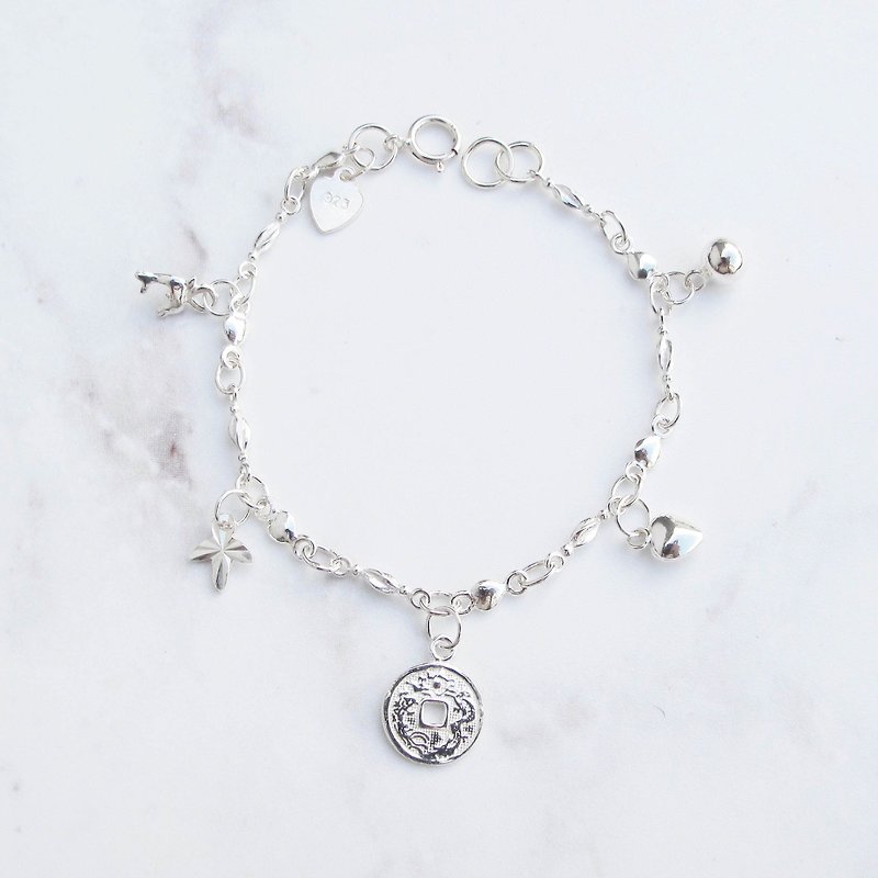 Large members and children [for all ages] good luck × small bell × child sterling silver bracelet - สร้อยข้อมือ - เงินแท้ ขาว