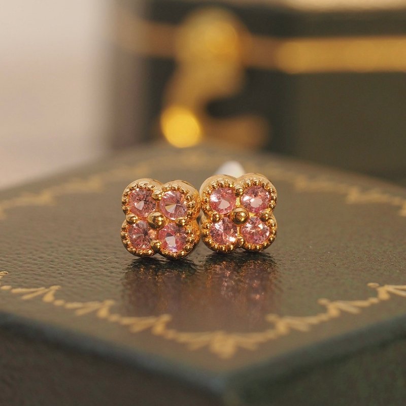 18K金粉紅寶石四葉草耳環 18K Gold Pink Sapphire Clover Earrin - 耳環/耳夾 - 貴金屬 
