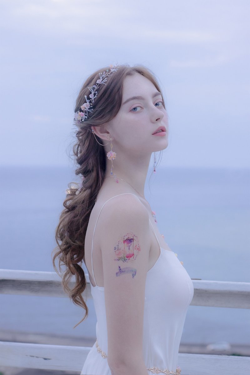 Camellia Watercolor & Gold Tattoo Sticker Set (2PCS) - สติ๊กเกอร์แทททู - วัสดุกันนำ้ หลากหลายสี