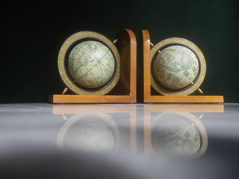 [Old Time OLD-TIME] A pair of early second-hand Taiwanese globe bookends*random shipping* - Items for Display - Other Materials Multicolor