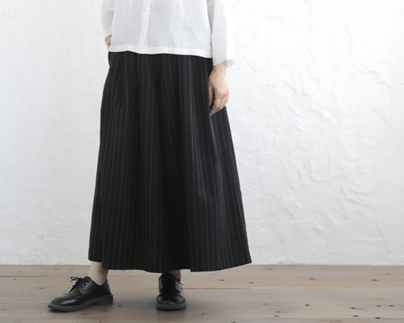 Pinkoi Proxy Purchase - Cotton Linen tuck wide pants that can be worn in spring, summer and autumn. Skirt pants (stripes/black) PT18 - Women's Pants - Cotton & Hemp 