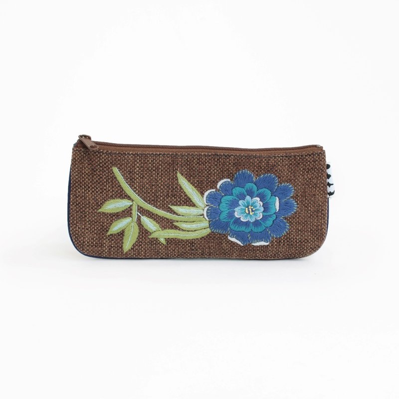 Dahlia embroidery/pen case - Coin Purses - Cotton & Hemp Brown