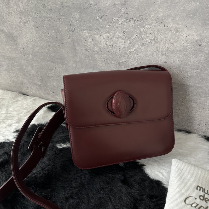 カルティエ ミニ エッグ ターンロック バッグ - ショルダーバッグ - 革 レッド