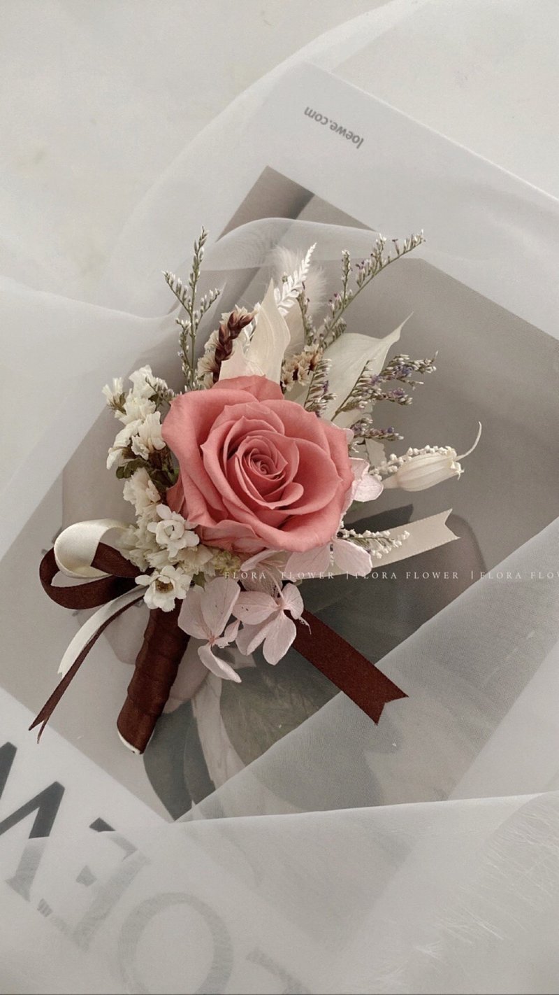 Flora Flower Wedding プリザーブドフラワー コサージュ - 買取コーナー - ドライフラワー・ブーケ - 寄せ植え・花 多色