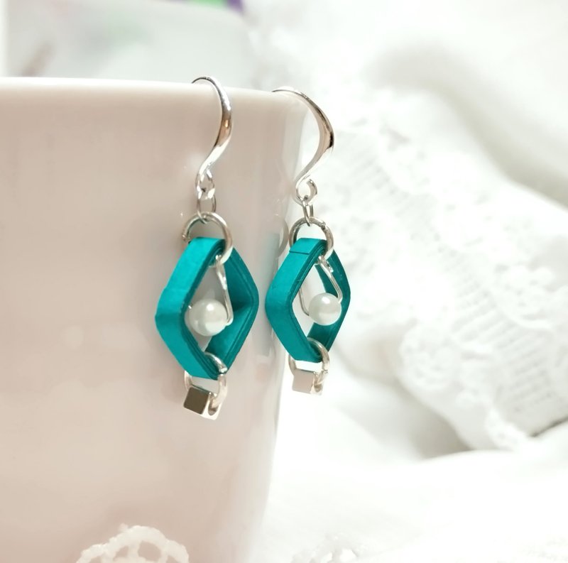 Paper quilling paper craft paper jewelry handmade accessories-Fangyuan/malachite green paper earring - ต่างหู - กระดาษ สีเขียว