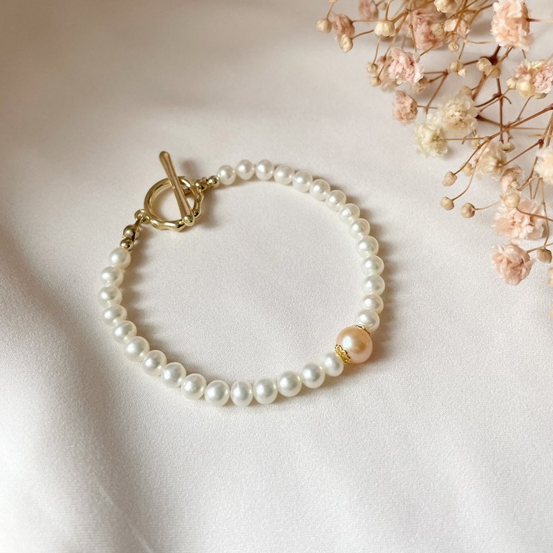 Chunyang natural pearl OT buckle bracelet - สร้อยข้อมือ - ไข่มุก หลากหลายสี