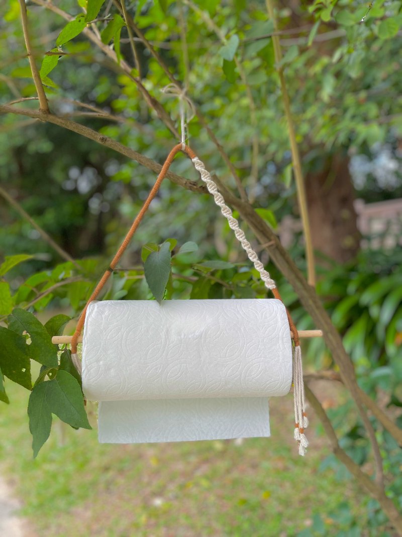 [woven tissue holder] handmade cotton I with a roll of paper towels I home camping layout I hanging objects - ชั้นวาง/ตะกร้า - ผ้าฝ้าย/ผ้าลินิน สีนำ้ตาล