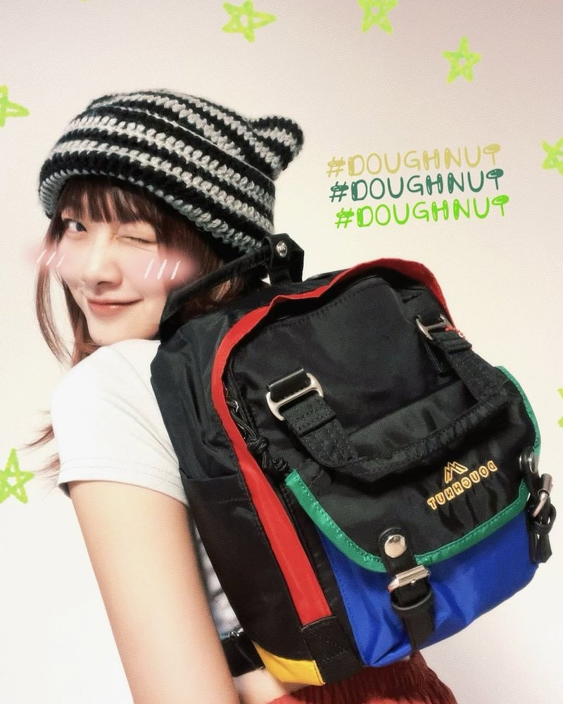 【DOUGHNUT】10.5吋 防潑水 後背包 馬卡龍 水壺格 撞色-黑色 YU - 電腦包/筆電包 - 其他材質 黑色