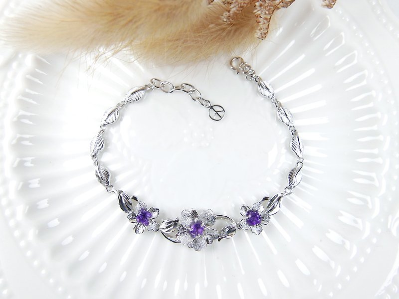 Venus Corolla // Amethyst Bracelet _ Sterling Silver Natural Gemstone - Bracelets - Gemstone Purple