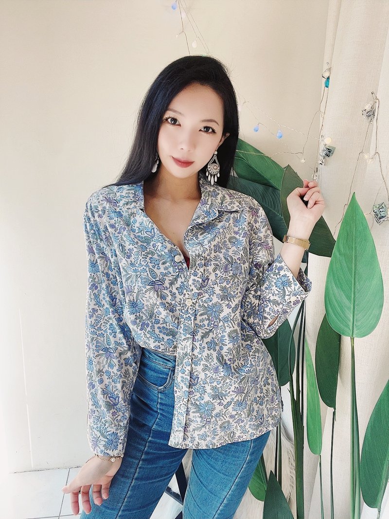 Lake blue full pattern romantic spring and autumn vintage lapel cotton shirt shirt vintage Shirt - เสื้อเชิ้ตผู้หญิง - ผ้าฝ้าย/ผ้าลินิน สีน้ำเงิน