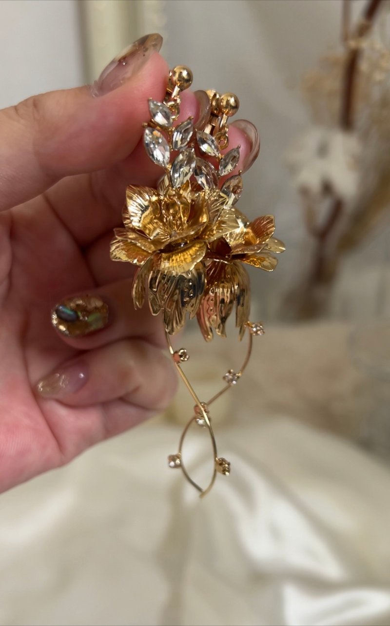 Wedding Wedding Bridal Large Earrings Cashier Botanical Bijou Gold Bride Clip-On - ต่างหู - โลหะ สีทอง