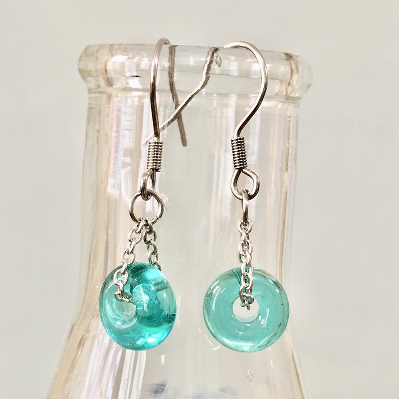 純色系列-湖水藍透明琉璃珠耳環 - 耳環/耳夾 - 玻璃 藍色