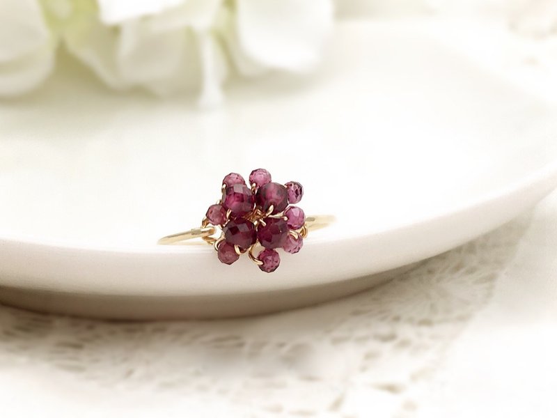 Bijou bouquet - Garnet wire ring - แหวนทั่วไป - เครื่องเพชรพลอย สีแดง