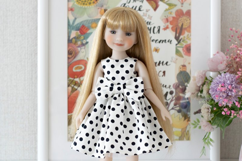 White dress with black polka dots for Ruby Red Fashion Friends dolls (RRFF) - ตุ๊กตา - ผ้าฝ้าย/ผ้าลินิน ขาว