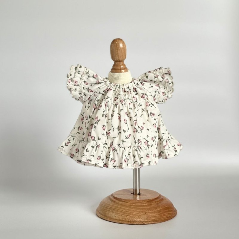刺繍スカラップのワンピースfloating flora petite - 寶寶/兒童玩具/玩偶 - 棉．麻 白色