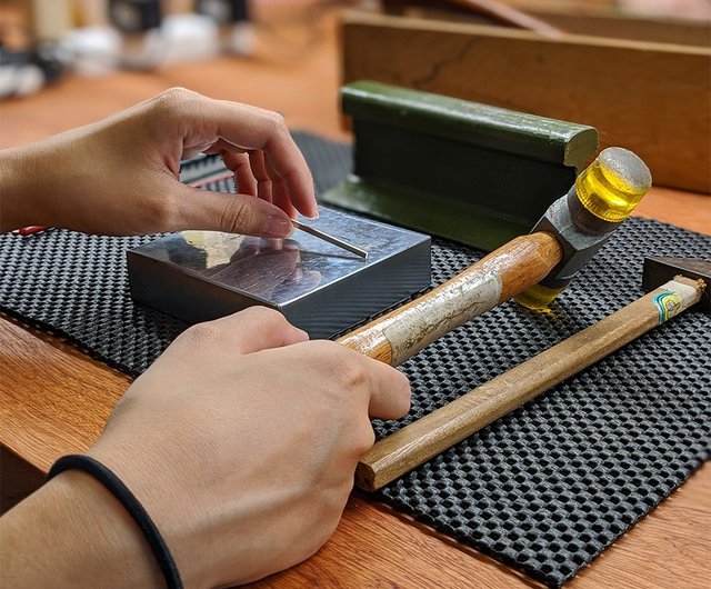 時代金工　古銅鎚出　蓮葉　持手菓子器　F　R5996B 時代金工 古銅鎚出 蓮葉 持手菓子器 F R5996B