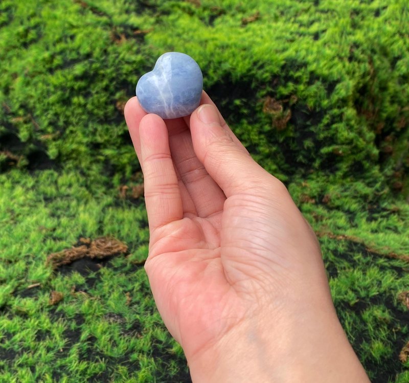 天然可愛清新天青石愛心 療癒 治癒 快速出貨 辦公室擺件 入厝禮 - 擺飾/家飾品 - 水晶 多色