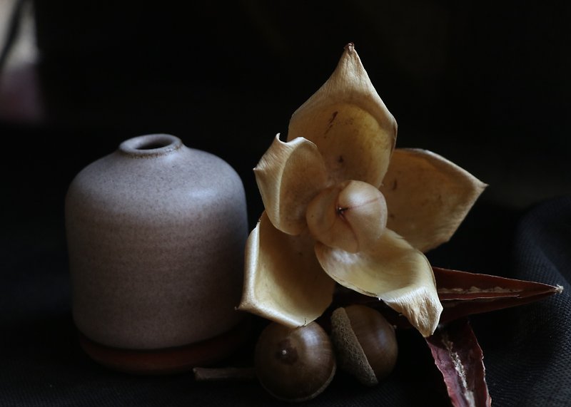 #14 Handmade pottery small vase - เซรามิก - ดินเผา สีกากี
