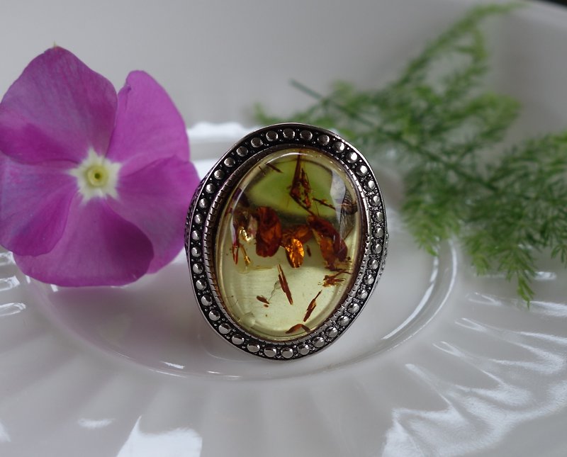 Amber natural Baltic flower amber large carat ring 7.8 grams gold amber plant amber non second generation - General Rings - Semi-Precious Stones Multicolor