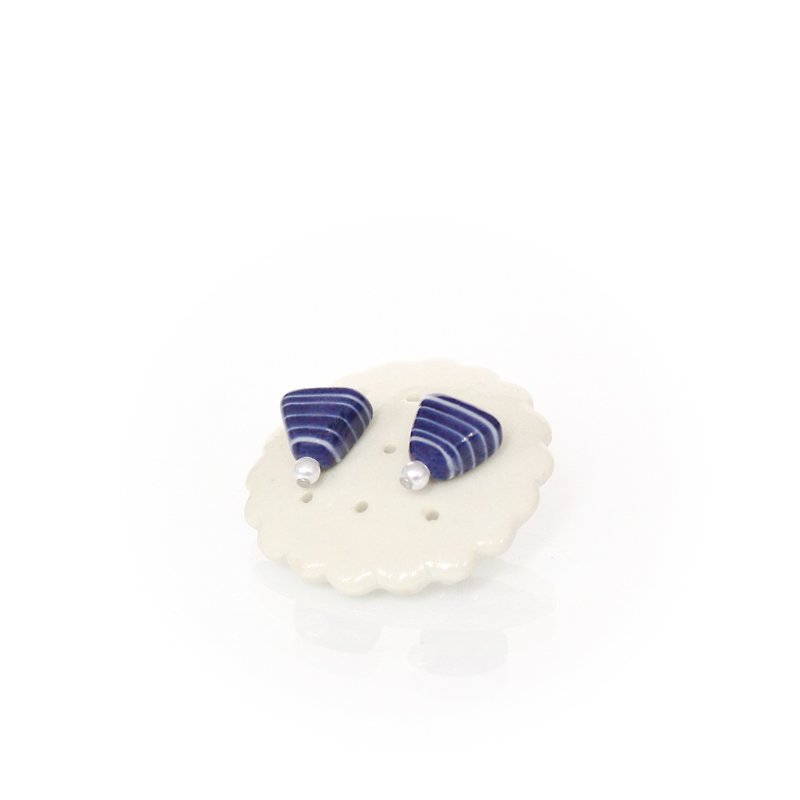 鋼針 陶瓷耳環  三角形墜珍珠耳環 手工耳環 1270度高溫燒製 - 耳環/耳夾 - 瓷 藍色