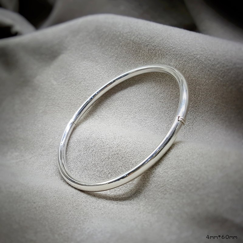 【SWS飾品】基本素面圓形純銀手環 925純銀 4mm - 手鍊/手鐲 - 純銀 銀色
