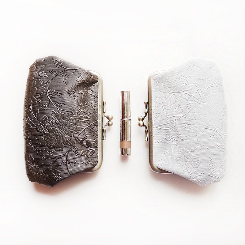 大きな茶色の羊の白い羊の口金バンズ母の袋/コイン財布[台湾製] - 小銭入れ - 金属 カーキ