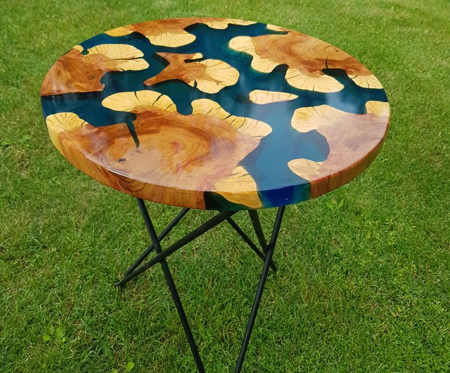 Epoxy 2025 tea table