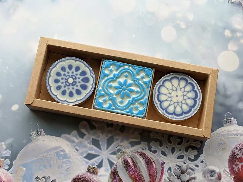 Vintage tile soap gift box set