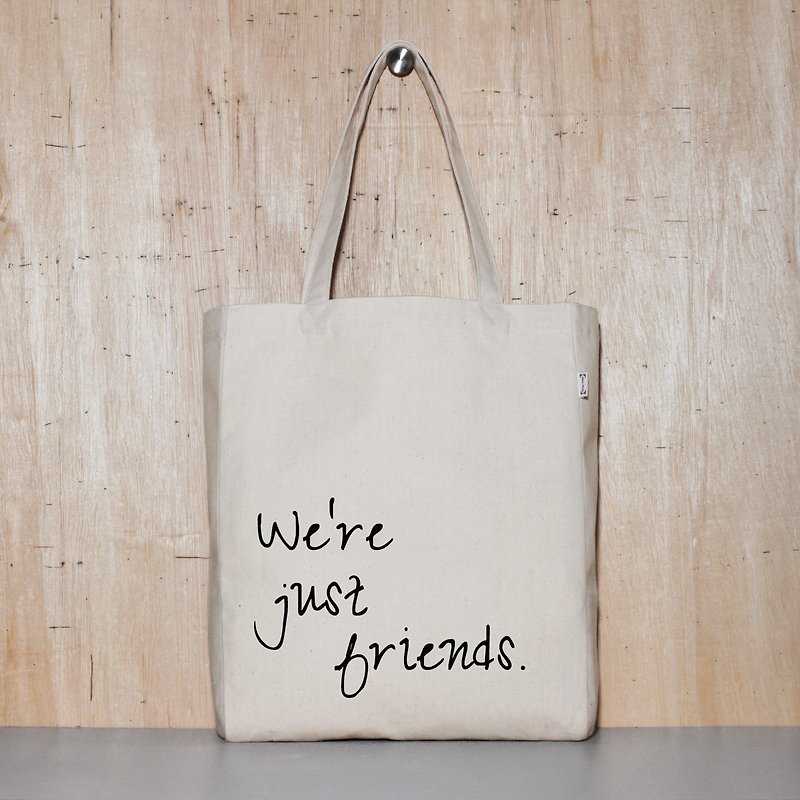 We are just friends with this phrase... Graduation Gift Travel Shopping Bag - กระเป๋าแมสเซนเจอร์ - ผ้าฝ้าย/ผ้าลินิน สีดำ