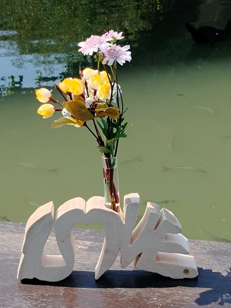 LOVE 愛花器 - 花瓶/花器 - 木頭 