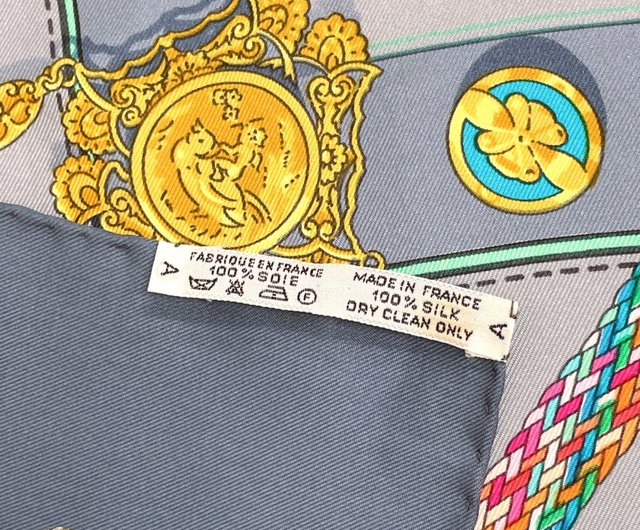 エルメス　大判スカーフ　お針子さん　カレ90　青　約88cm エルメス カレ90 お針子さん シルク100% 大判スカーフ 青