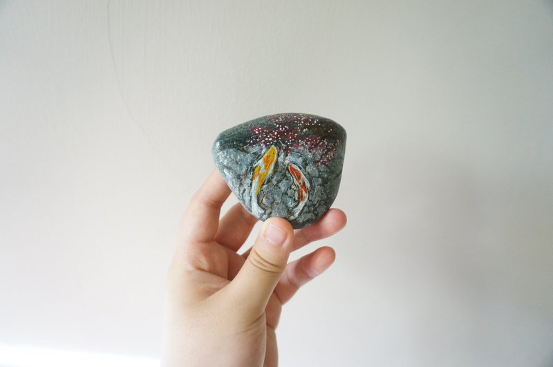 石頭畫 鯉魚嬉戲 - 擺飾/家飾品 - 石頭 橘色