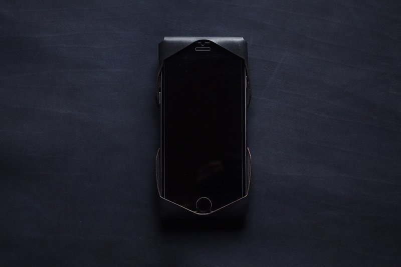 HUANGS 艸一田人 - iphone leather gentleman black mobile phone case - อื่นๆ - หนังแท้ 