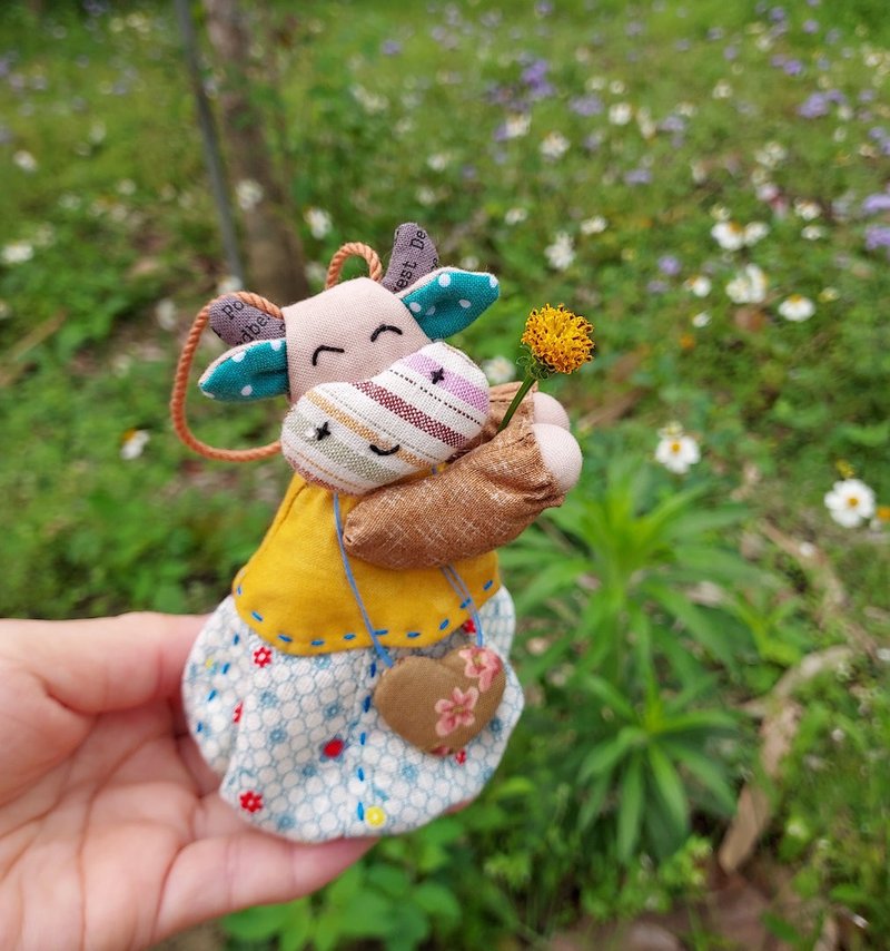 小牛娃娃掛飾 | 鑰匙吊飾 - 鑰匙圈/鑰匙包 - 棉．麻 多色