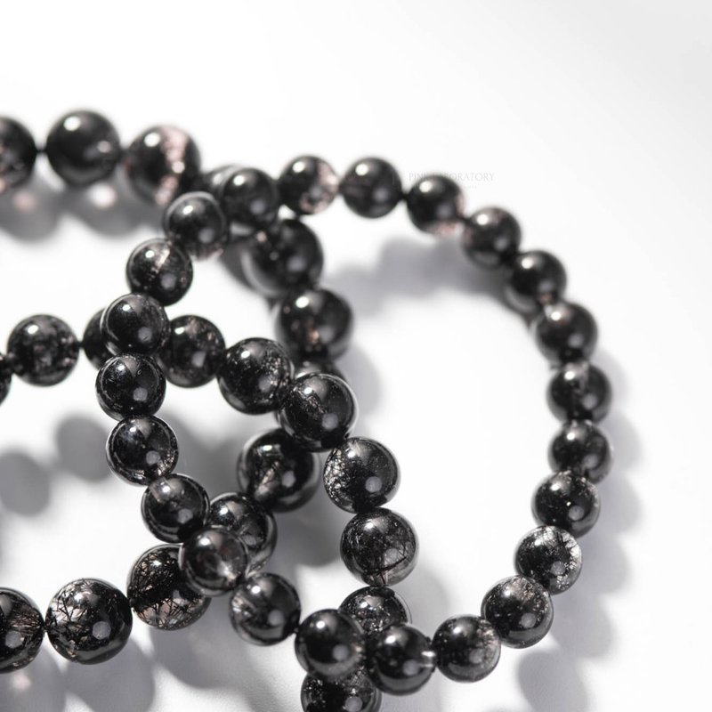 Black Rutilated Quartz Bracelet - สร้อยข้อมือ - คริสตัล สีดำ