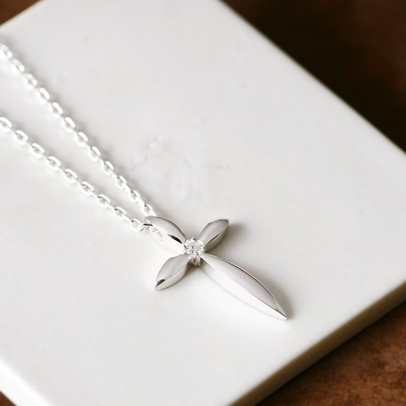 Big Cross long necklace silver925 - สร้อยคอ - โลหะ สีเทา