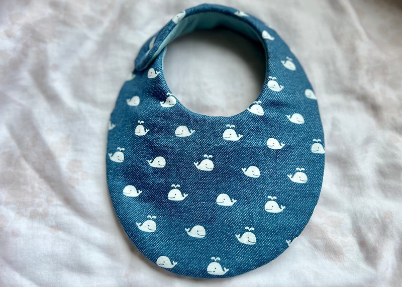 【Pre-Order】Baby Series-Yuan DouDou-Little Beluga - ผ้ากันเปื้อน - ผ้าฝ้าย/ผ้าลินิน สีน้ำเงิน