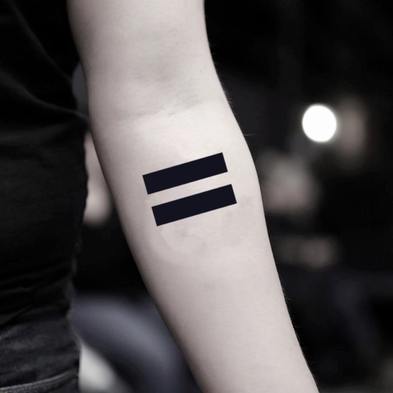 OhMyTat 平等標誌符號 Equality Sign 刺青圖案紋身貼紙 (2 張) - 紋身貼紙/刺青貼紙 - 紙 黑色